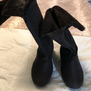 No Name Fold Over Winter Boots Wore Once Good Condition